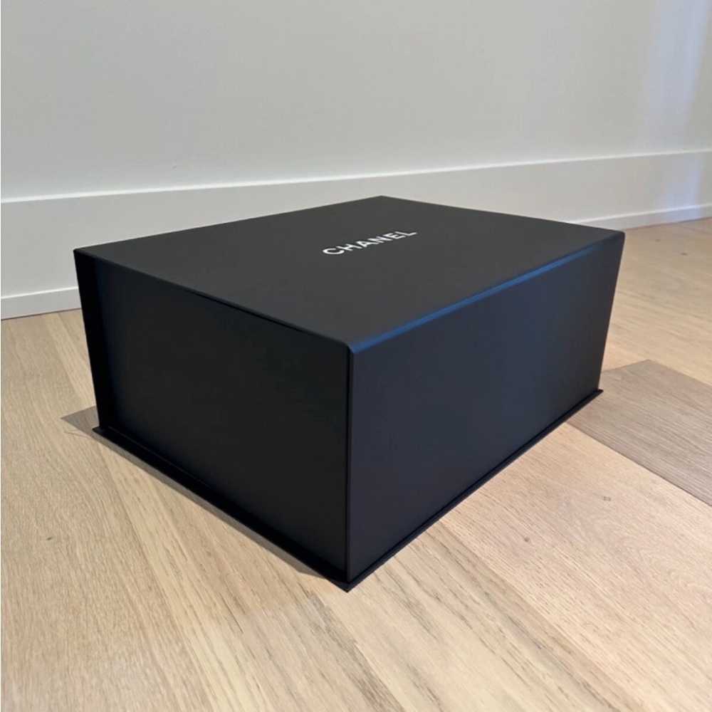 New Authentic Large Magnetic CHANEL Sleek Black Storage Box with tissue paper